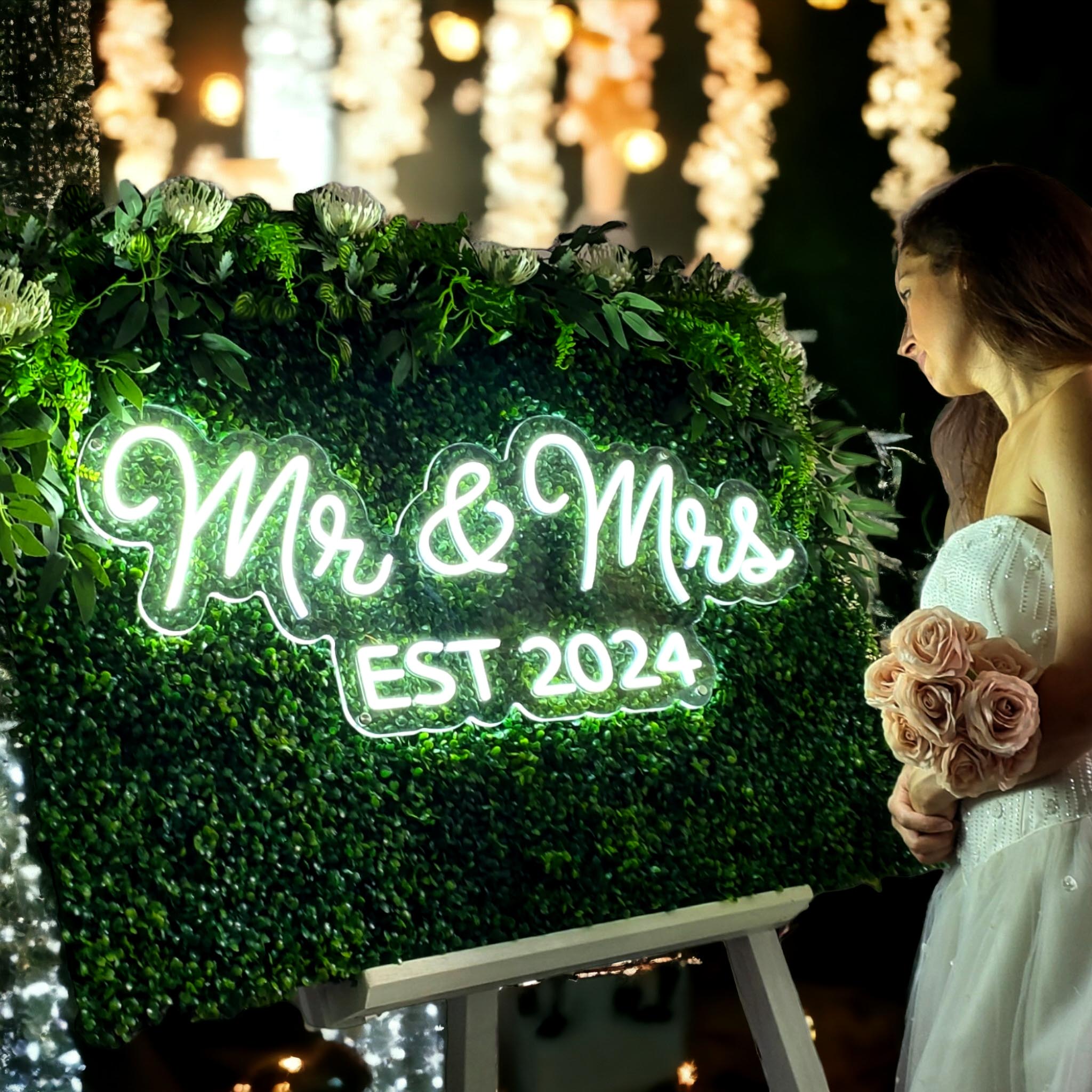 Mr & Mrs Est 2024 Neon Sign Own Your Luxury Wedding Neon Sign Forever! Neon Sign Wedding Decor Inspiration 2024 2025 2026 Personalised Welcome to Our Wedding